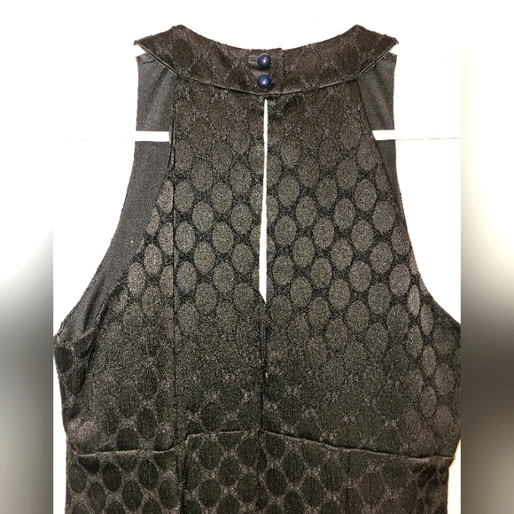 Black Dress - Picture 4 of 4